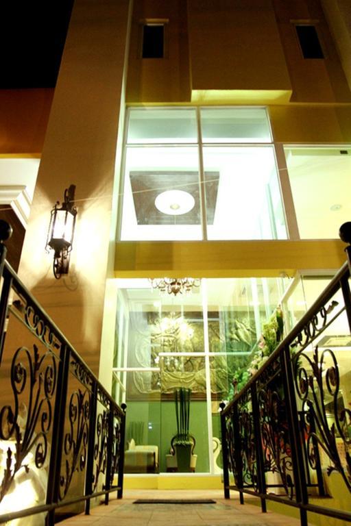Chour Palace Hotel Mae Sai Exterior foto